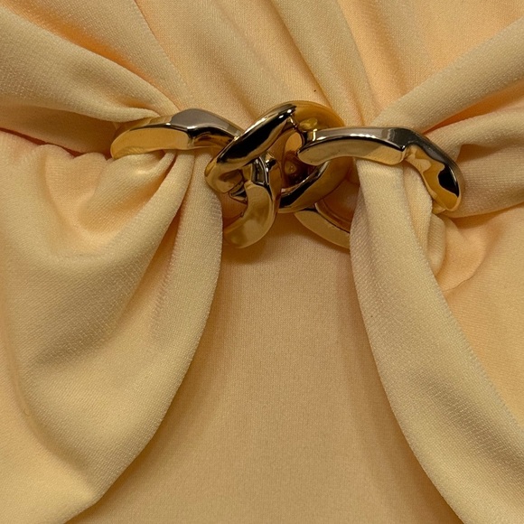 Iman Global Chic Cross Front With Buckle Top - Picture 5 of 7